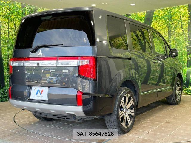Mitsubishi DELICA 2023-11 8335592-17