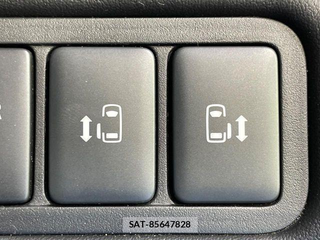 Mitsubishi DELICA 2023-11 8335592-6
