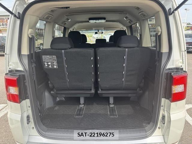 Mitsubishi DELICA 2018-02 8335605-12