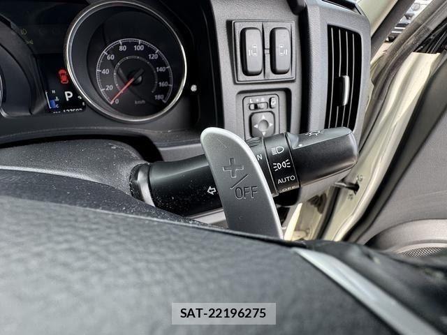 Mitsubishi DELICA 2018-02 8335605-15