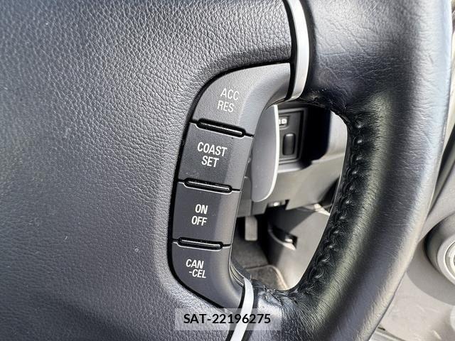 Mitsubishi DELICA 2018-02 8335605-16