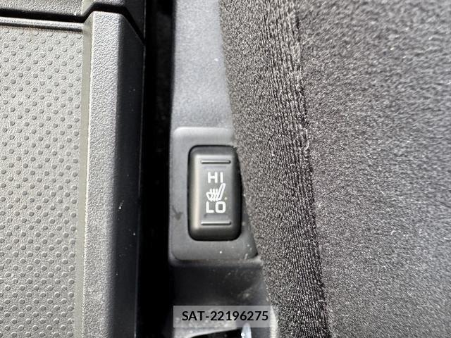 Mitsubishi DELICA 2018-02 8335605-27