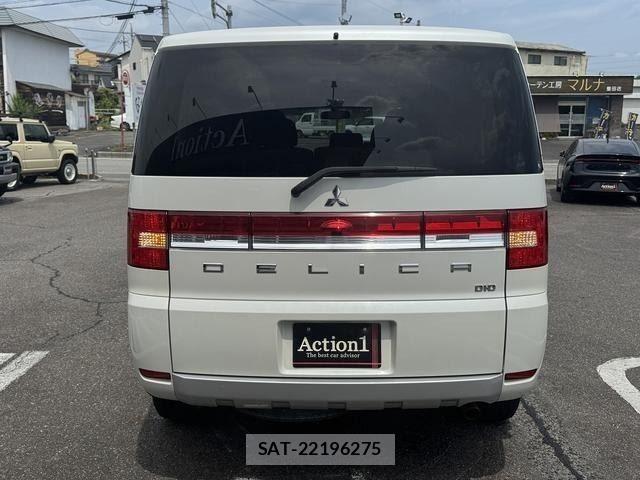 Mitsubishi DELICA 2018-02 8335605-3