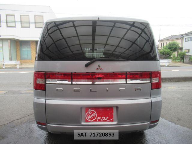 Mitsubishi DELICA 2013-10 8335609-12