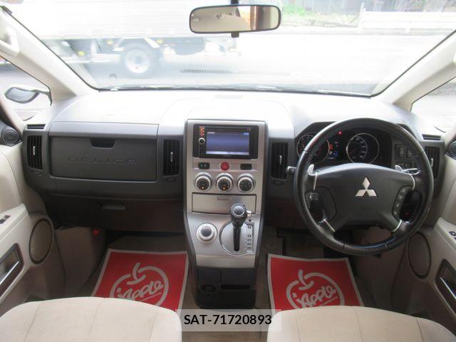 Mitsubishi DELICA 2013-10 8335609-1