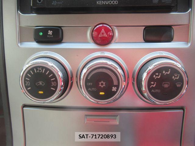 Mitsubishi DELICA 2013-10 8335609-21