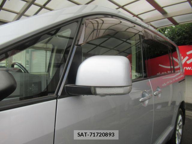 Mitsubishi DELICA 2013-10 8335609-26