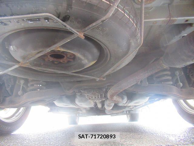 Mitsubishi DELICA 2013-10 8335609-28