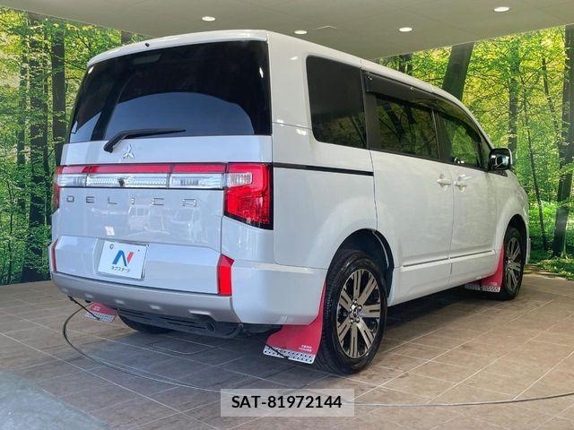 Mitsubishi DELICA 2024-03 8335590-17