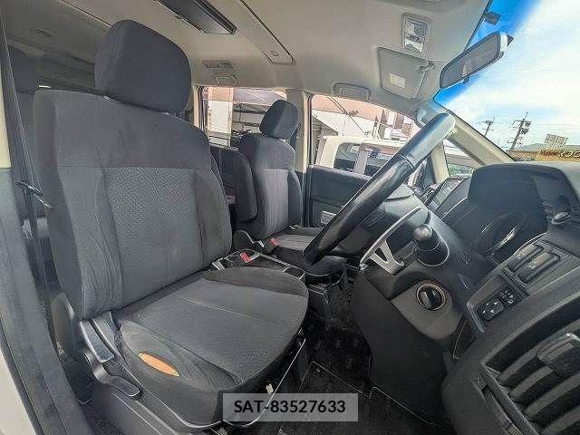 Mitsubishi DELICA 2014-05 8335604-9