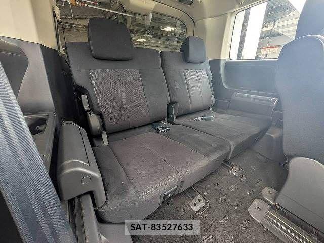 Mitsubishi DELICA 2014-05 8335604-11