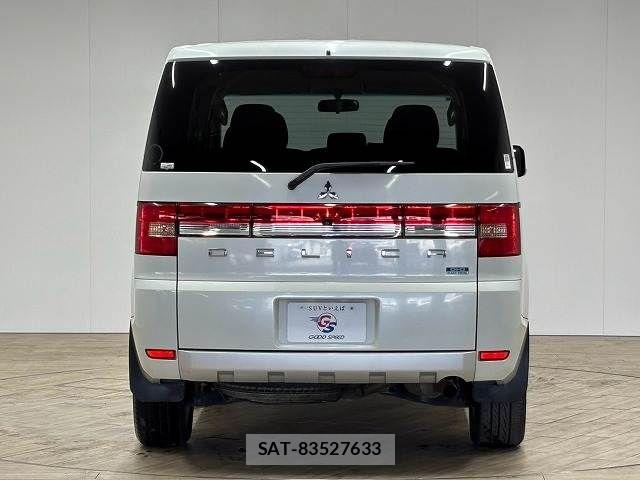 Mitsubishi DELICA 2014-05 8335604-15