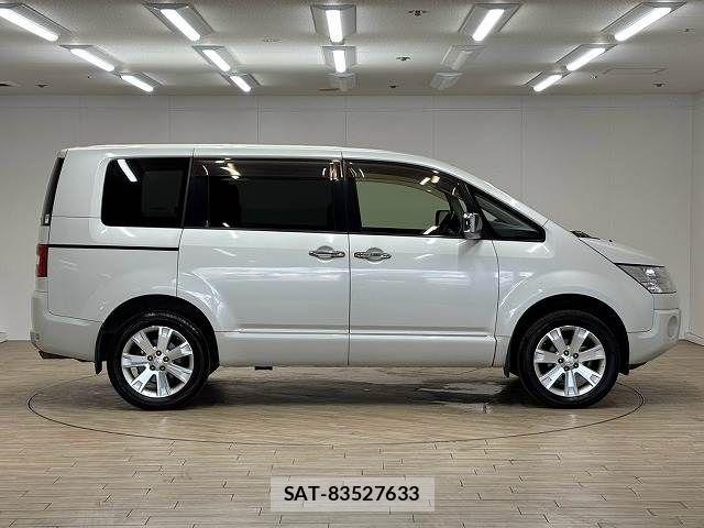 Mitsubishi DELICA 2014-05 8335604-17