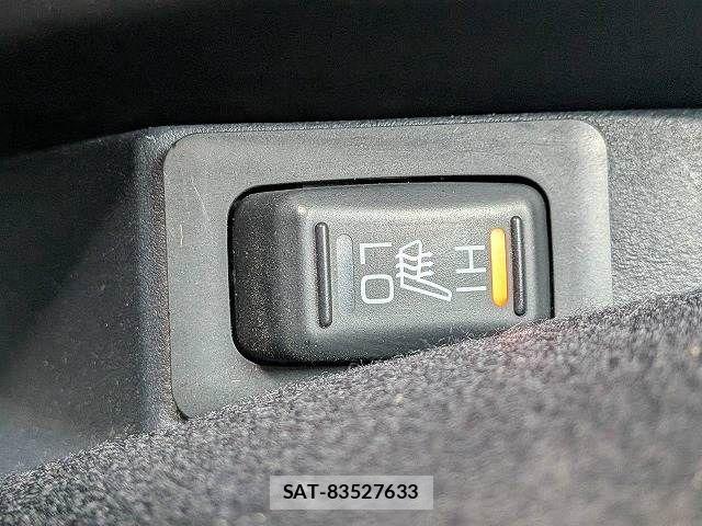 Mitsubishi DELICA 2014-05 8335604-6