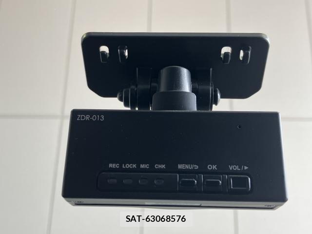 Mitsubishi DELICA 2015-06 8335600-15