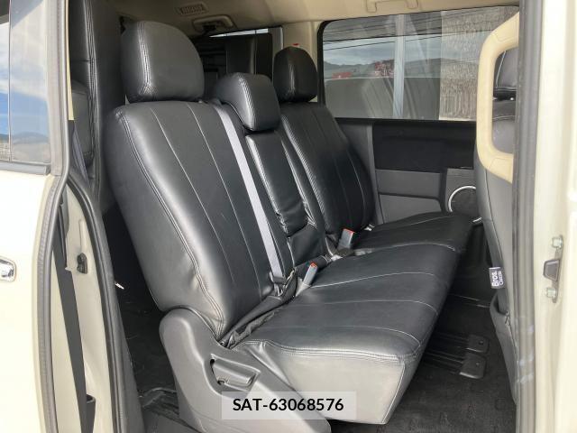 Mitsubishi DELICA 2015-06 8335600-18