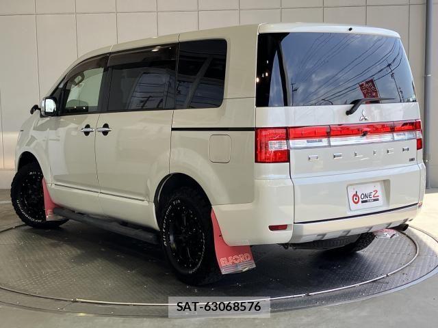 Mitsubishi DELICA 2015-06 8335600-1