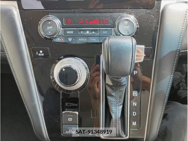 Mitsubishi DELICA 2022-05 8335599-10