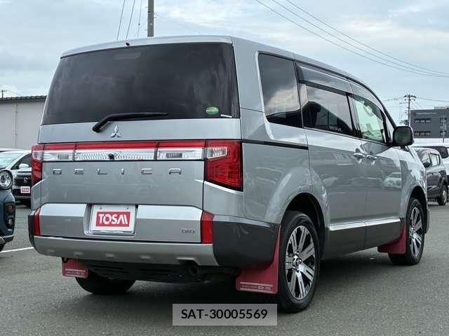 Mitsubishi DELICA 2021-03 8354319-19