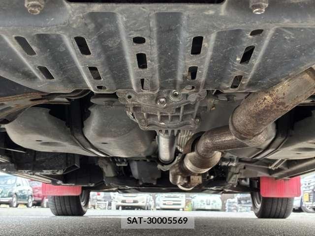 Mitsubishi DELICA 2021-03 8354319-21