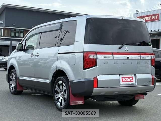 Mitsubishi DELICA 2021-03 8354319-23