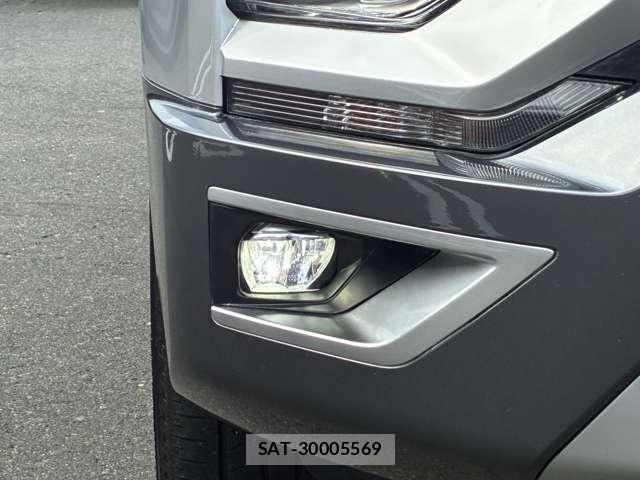 Mitsubishi DELICA 2021-03 8354319-26