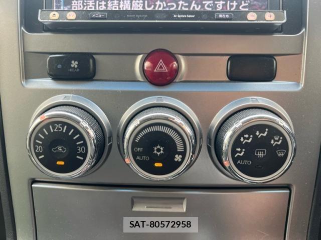 Mitsubishi DELICA 2013-01 8354323-19