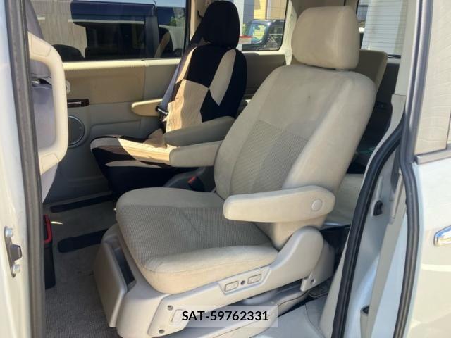 Mitsubishi DELICA 2012-01 8354324-20