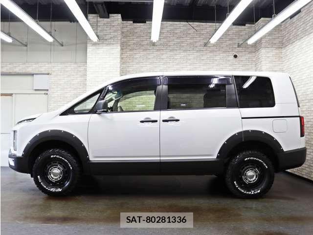 Mitsubishi DELICA 2024-05 8354314-1