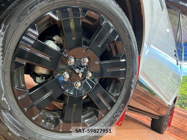Mitsubishi DELICA 2025-05 8354313-13