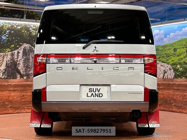 Mitsubishi DELICA 2025-05 8354313-15