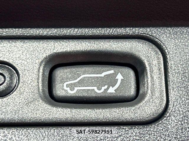 Mitsubishi DELICA 2025-05 8354313-4