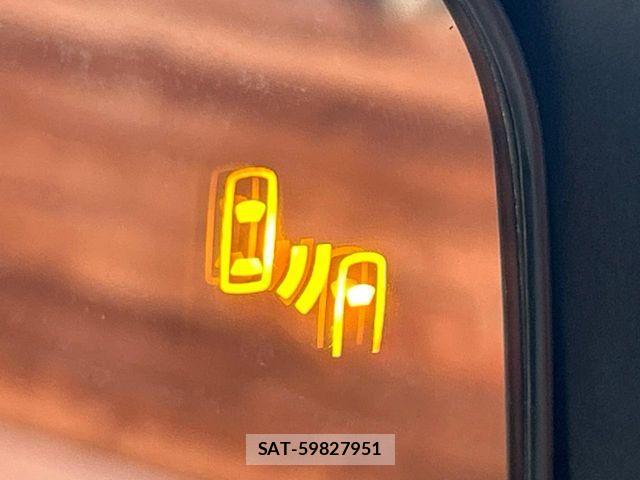 Mitsubishi DELICA 2025-05 8354313-5