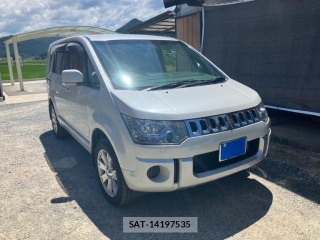 Mitsubishi DELICA 2007-09 8354322-0