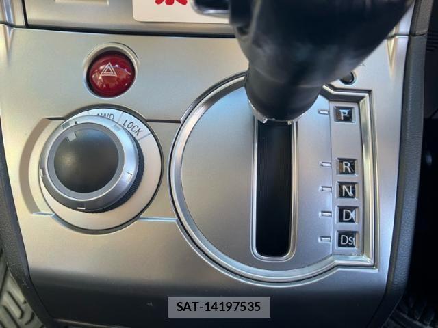 Mitsubishi DELICA 2007-09 8354322-20