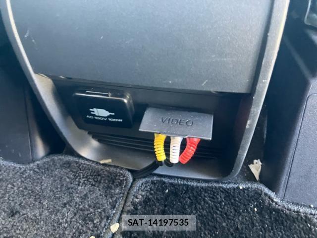 Mitsubishi DELICA 2007-09 8354322-23