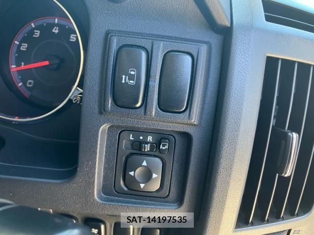 Mitsubishi DELICA 2007-09 8354322-25