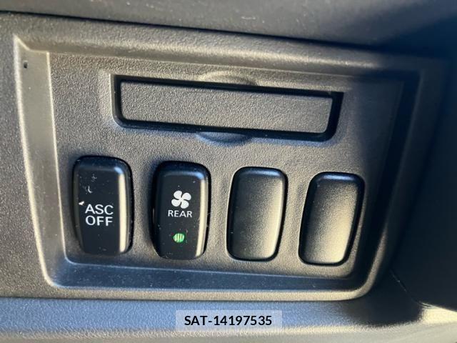 Mitsubishi DELICA 2007-09 8354322-26