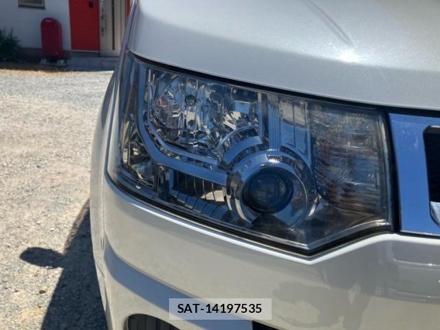 Mitsubishi DELICA 2007-09 8354322-6