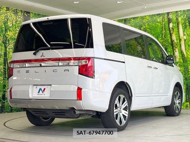 Mitsubishi DELICA 2023-07 8354316-17