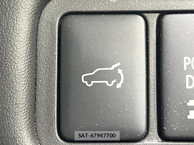 Mitsubishi DELICA 2023-07 8354316-6