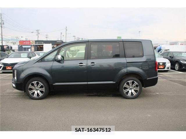 Mitsubishi DELICA 2024-03 8365600-13
