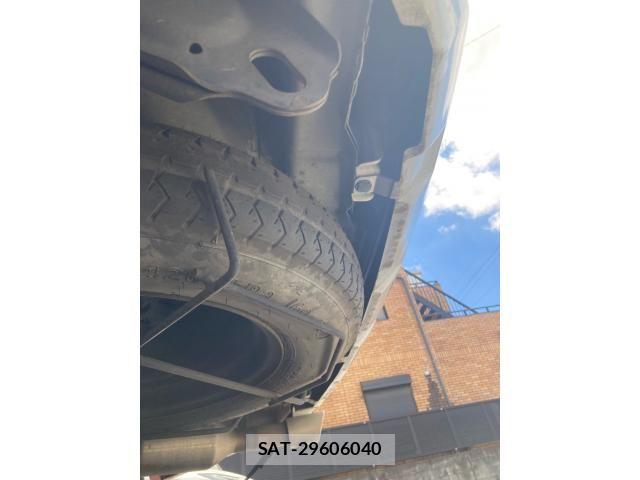 Mitsubishi DELICA 2014-01 8365611-28
