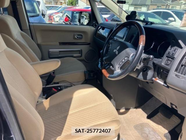 Mitsubishi DELICA 2010-01 8365613-11