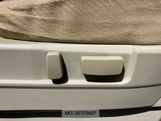 Mitsubishi DELICA 2010-01 8365613-12