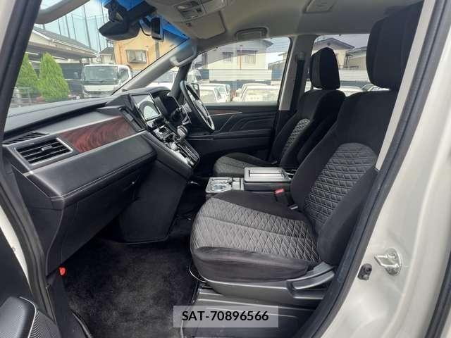 Mitsubishi DELICA 2019-10 8365606-11