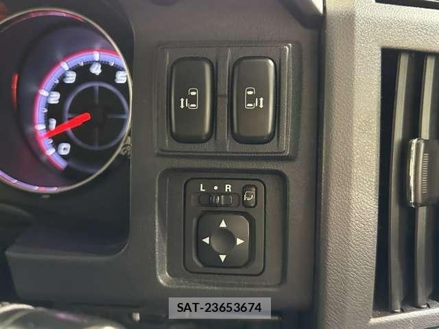 Mitsubishi DELICA 2008-07 8365610-13