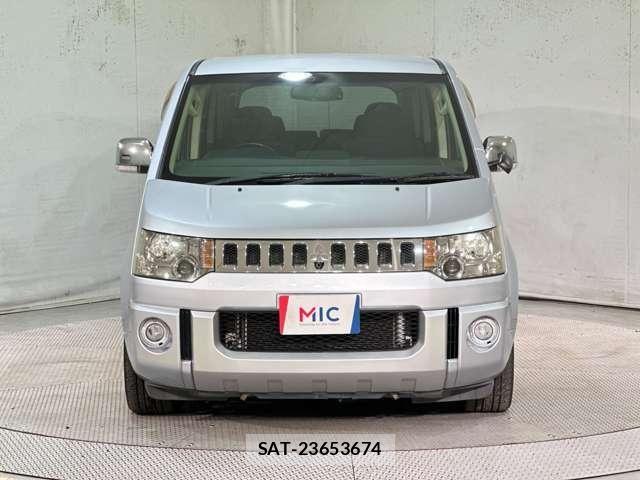 Mitsubishi DELICA 2008-07 8365610-2