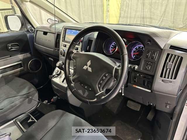Mitsubishi DELICA 2008-07 8365610-8