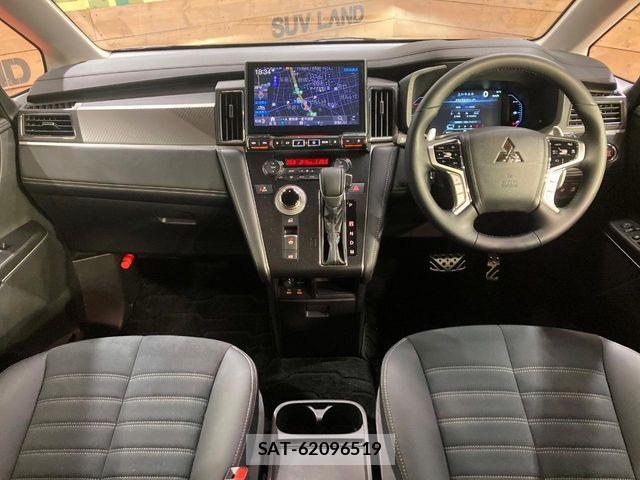 Mitsubishi DELICA 2026-04 8365588-1